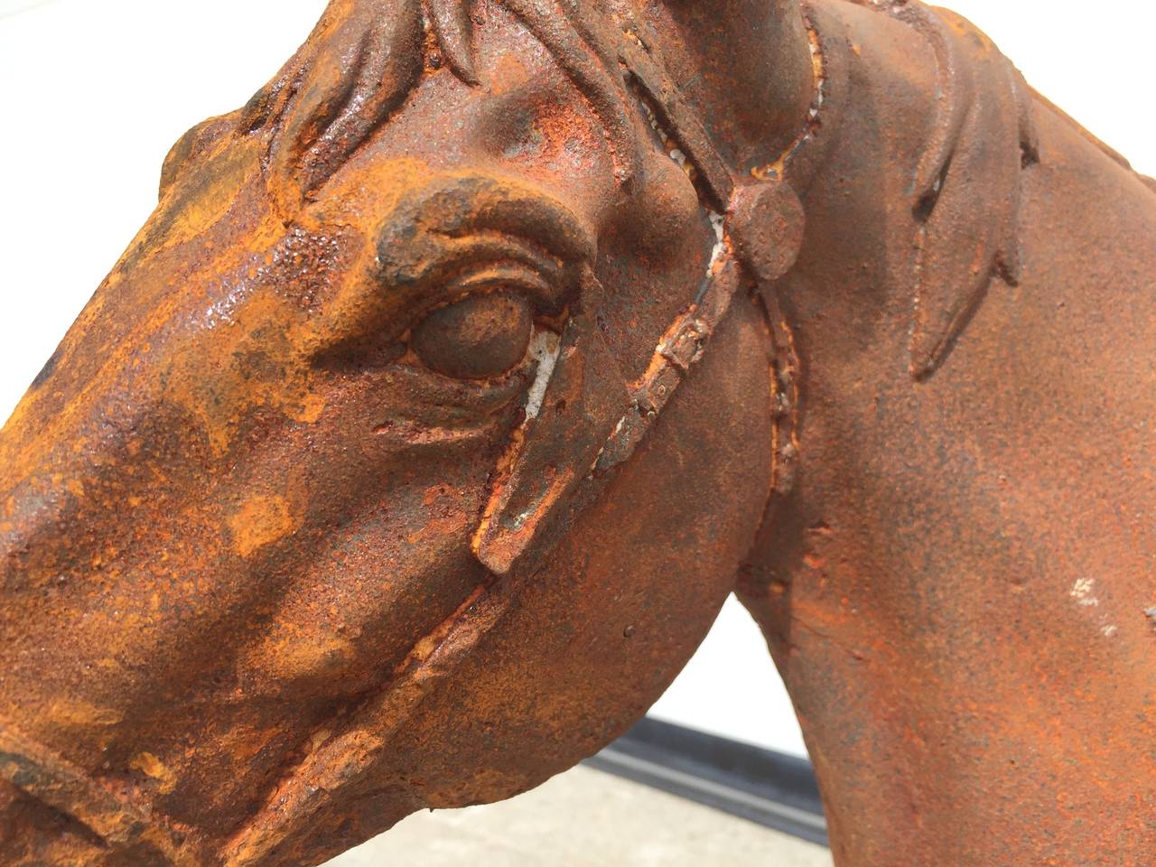 1980s Realism Cast Iron Sculpture of a Horse's Head and Nape For Sale 1