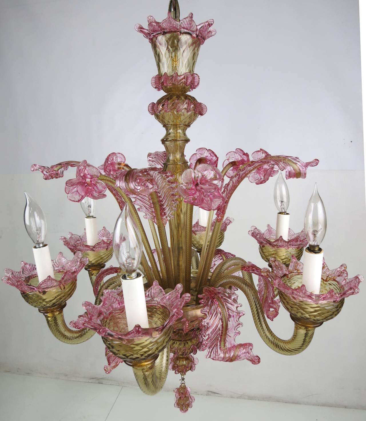 Mid-20th Century Gorgeous Flowered Murano Chandelier Attributed to Barovier