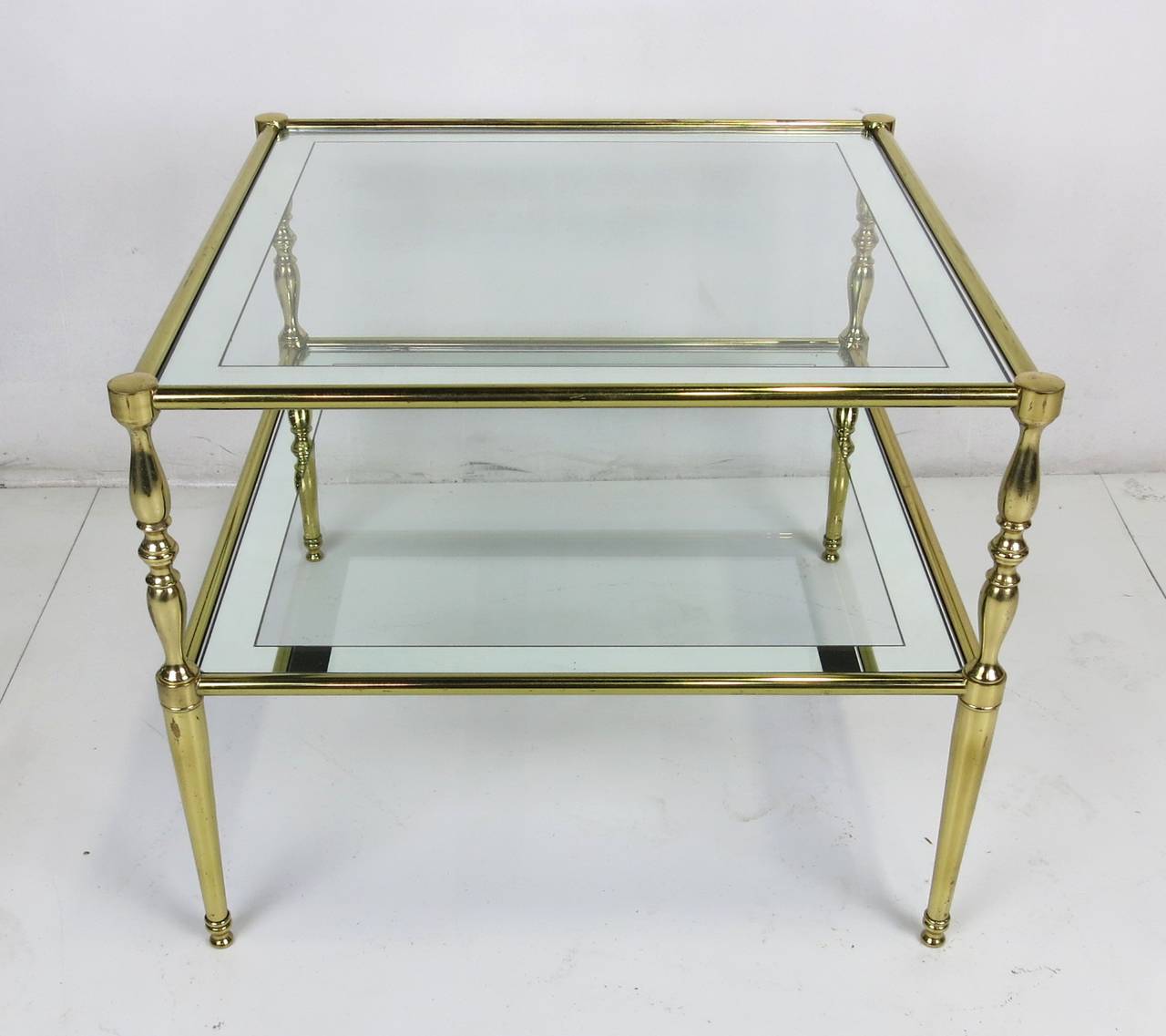 Italian Brass Chiavari Style Side Table with Mirror Bordered Top In Excellent Condition In Danville, CA