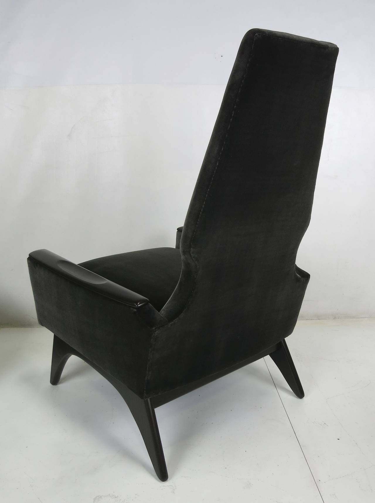 Mid-20th Century Futurist Modern Lounge Chair and Ottoman by Adrian Pearsall for Craft Associates