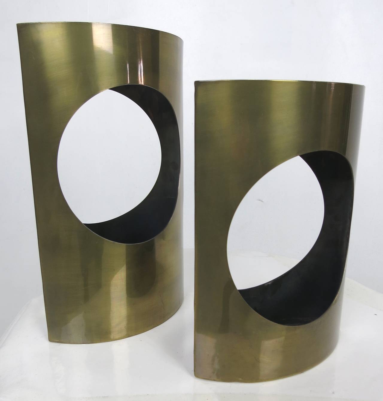 Late 20th Century Mismatched Pair of Modernist Pointed Oval Vases