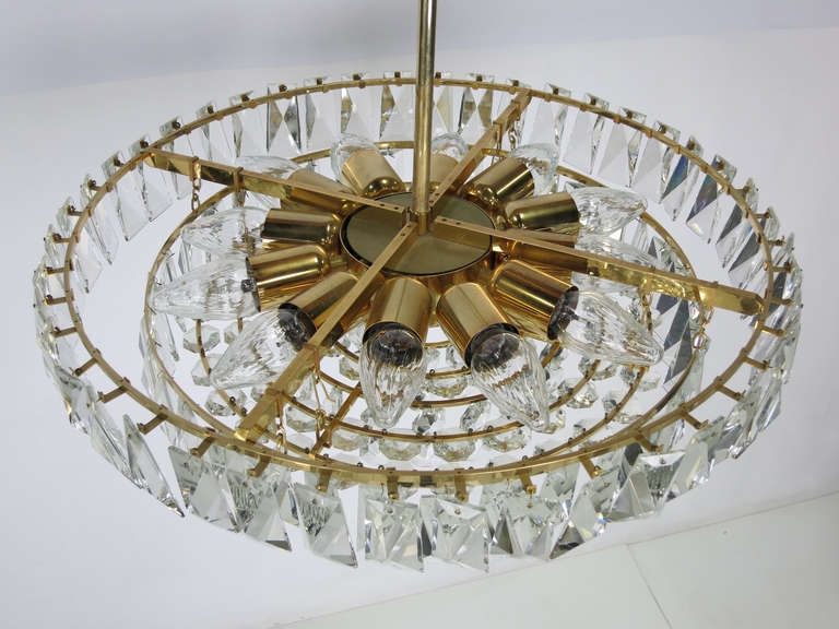 Dazzling Mid-Century Austrian Gilt Brass and Crystal Chandelier For Sale 1