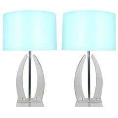 Pair of Large Sculptural Lucite Lamps 10