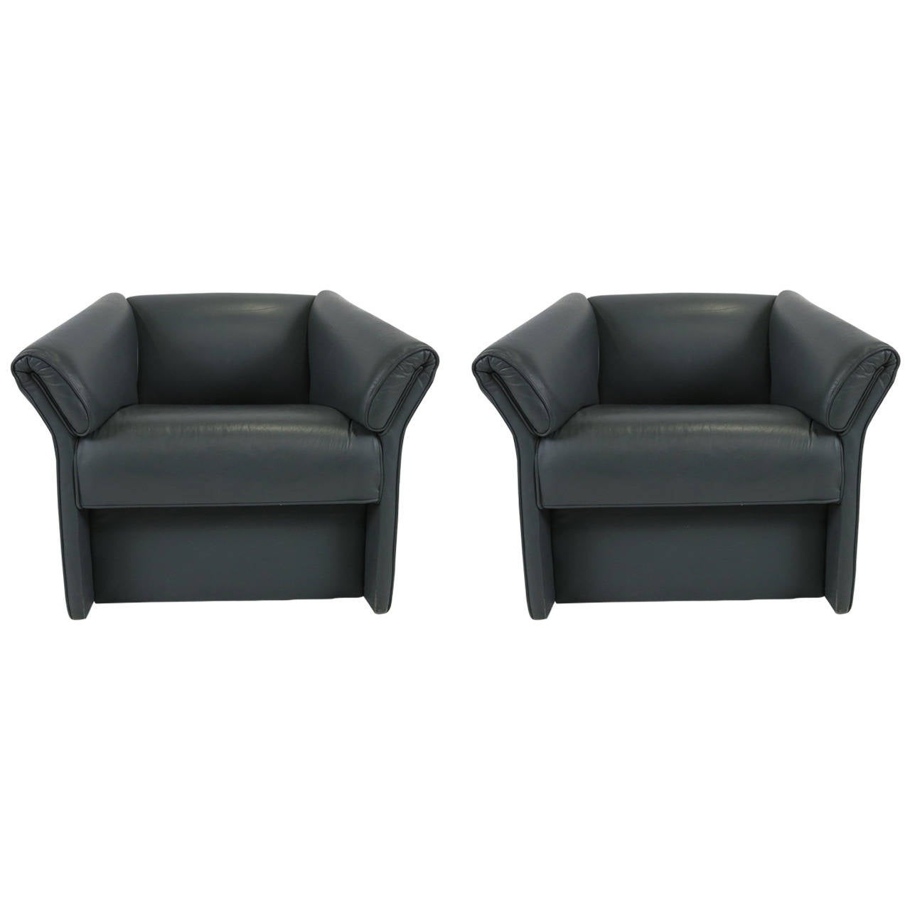 Pair of Grey Leather Modern Lounge Chairs For Sale at 1stDibs