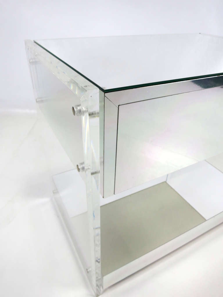 Pair of 70's Lucite, Chrome, and Mirror Nightstands In Excellent Condition In Danville, CA