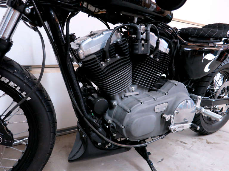 Custom Harley-Davidson Cafe Racer 2