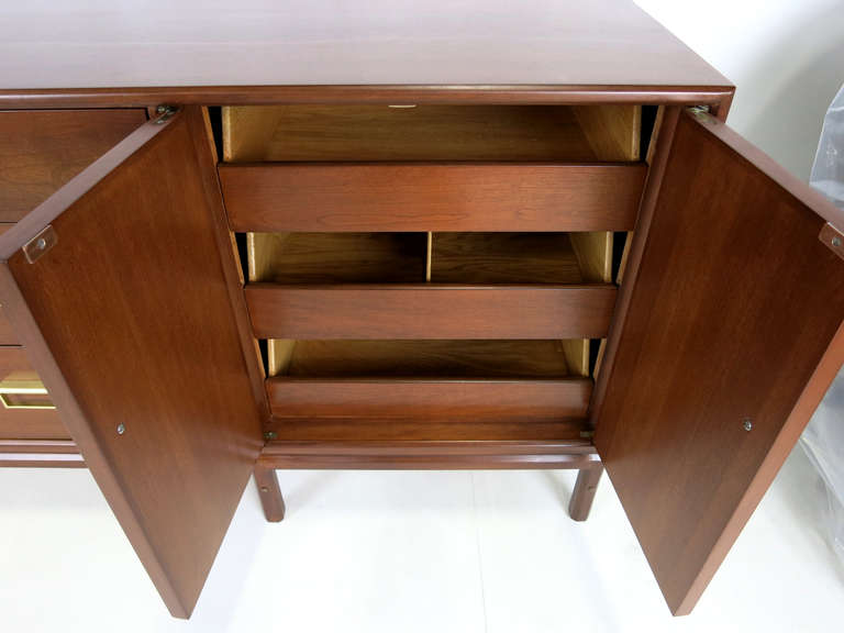 kipp stewart dresser