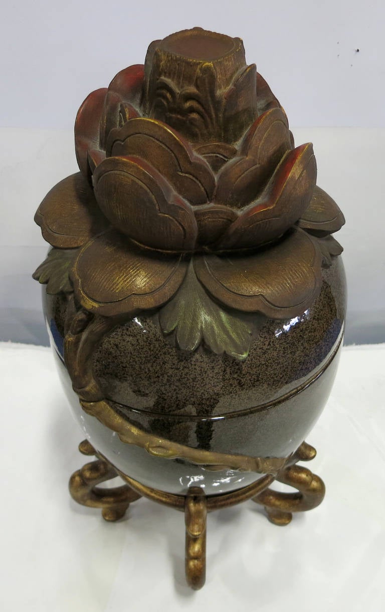 Large-Scale Ceramic Lotus Centerpiece by Chapman In Excellent Condition In Danville, CA