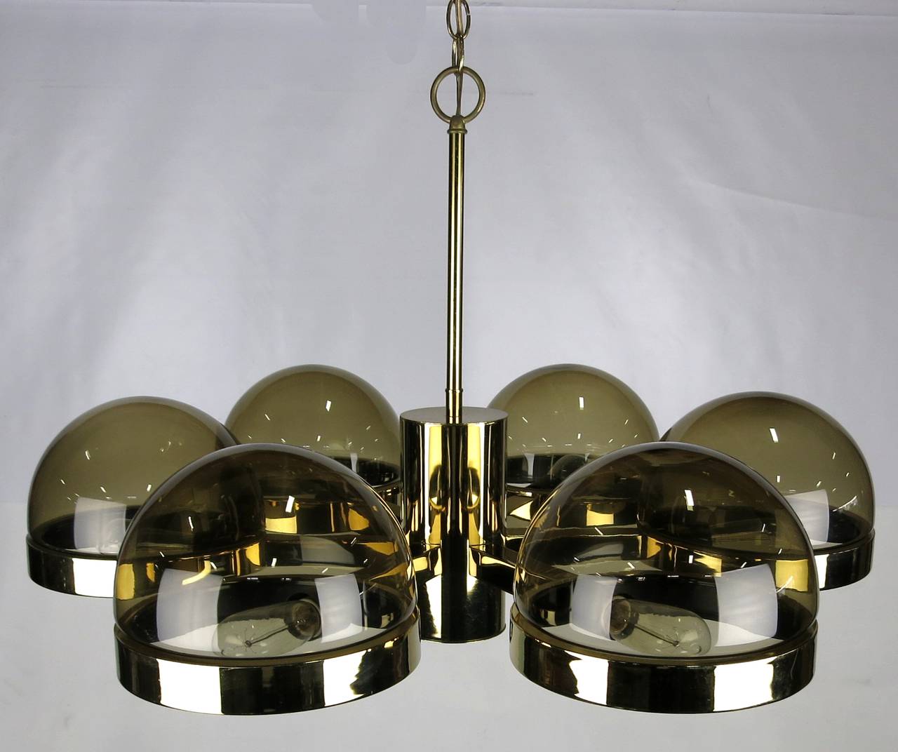 Large 1970s Mod Brass and Smoked Glass Chandelier (amerikanisch)