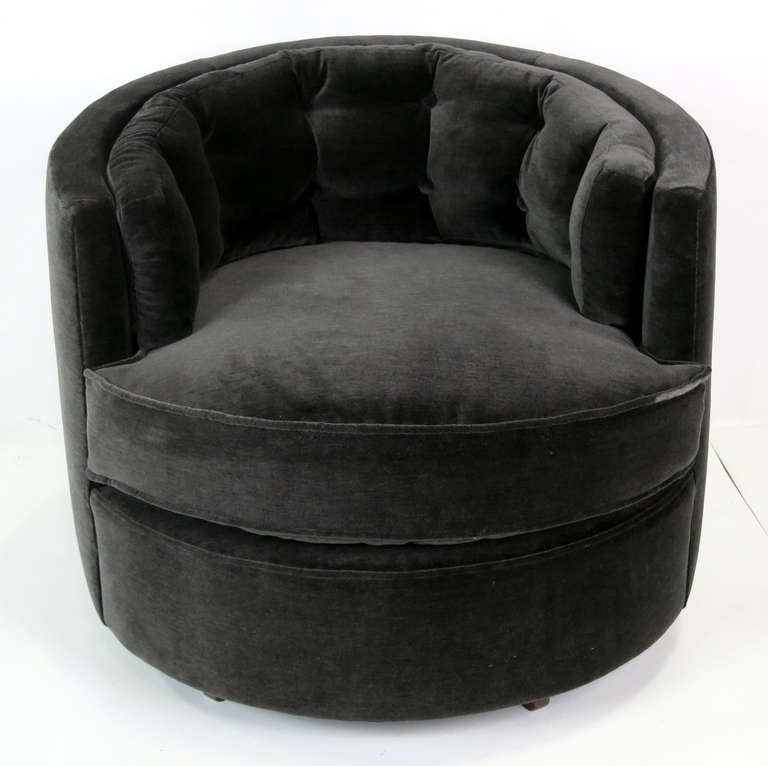 Modern Pair of Tufted Back Swivel Barrel Chairs by Milo Baughman