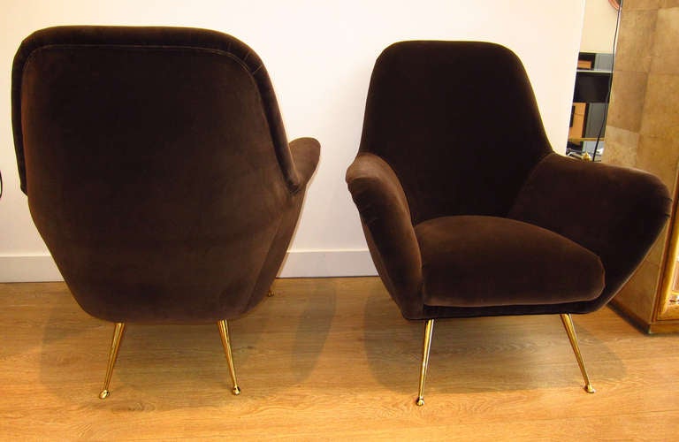 Pair of Mid Century Italian Lounge Chairs. In Excellent Condition In Miami, FL