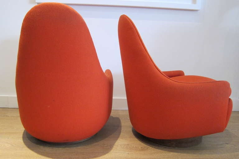 Mid-Century Modern Pair of Slipper Lounge Chairs by Milo Baughman