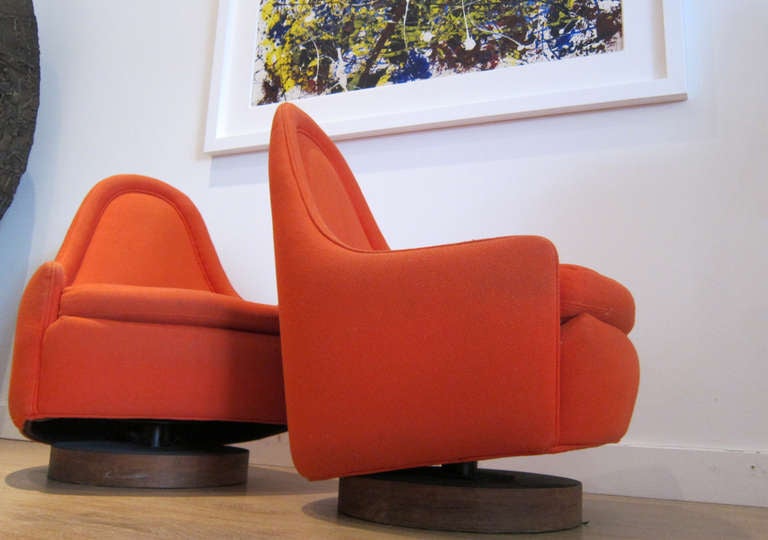 American Pair of Slipper Lounge Chairs by Milo Baughman