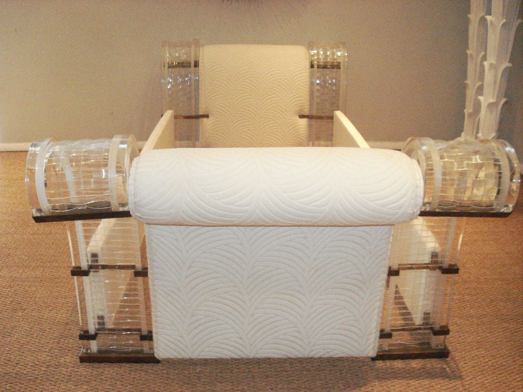 Glamorous Twin Size Lucite Bed . 1
