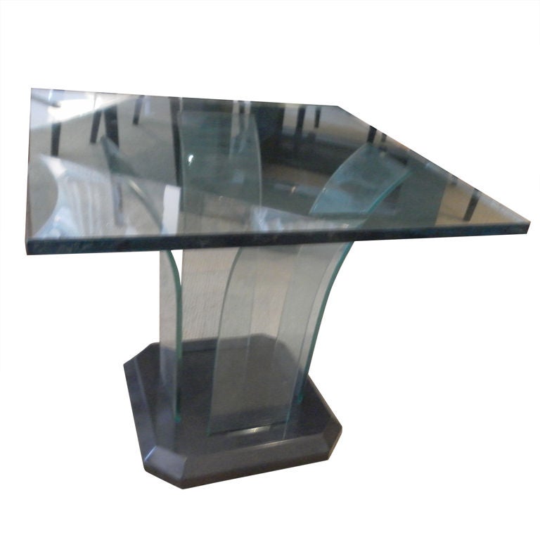 Hollywood Regency Modernage Art Deco Modern Curved Glass Side Table For