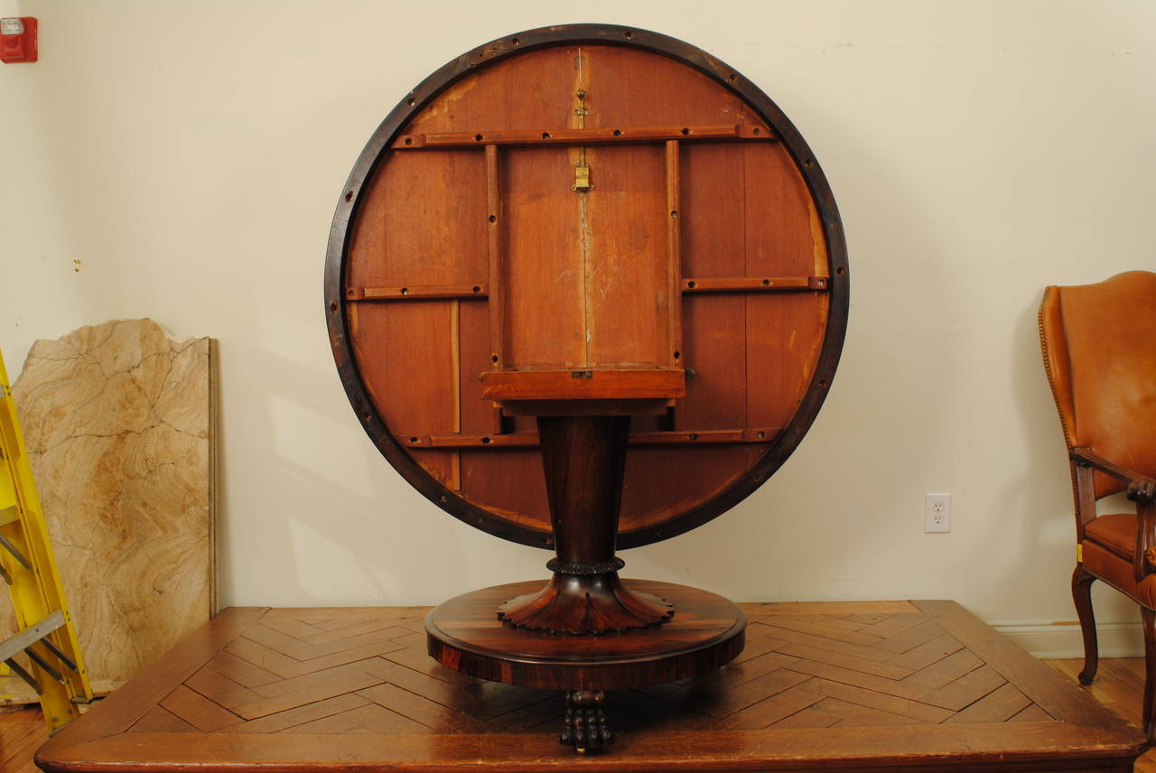 English William IV Rosewood Tilt-Top Center Table, 19th Century 3