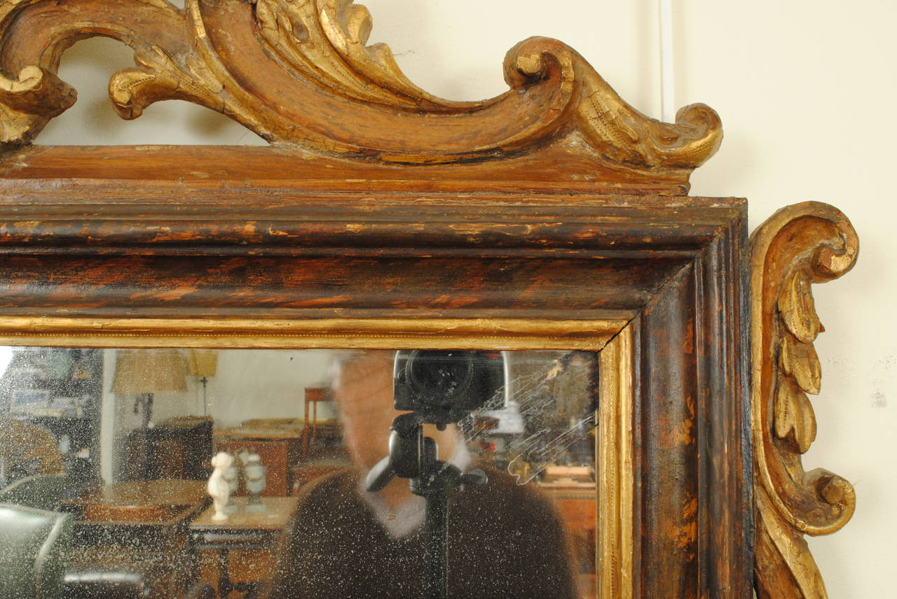 Italian Giltwood and Faux Marble Painted Mirror, 18th Century In Good Condition In Atlanta, GA