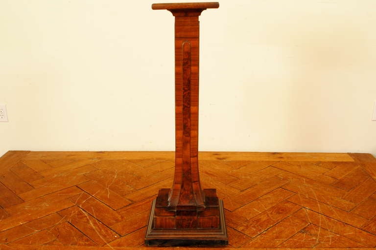 An Italian Walnut Veneered Pedestal, Art Deco Period, In Excellent Condition In Atlanta, GA