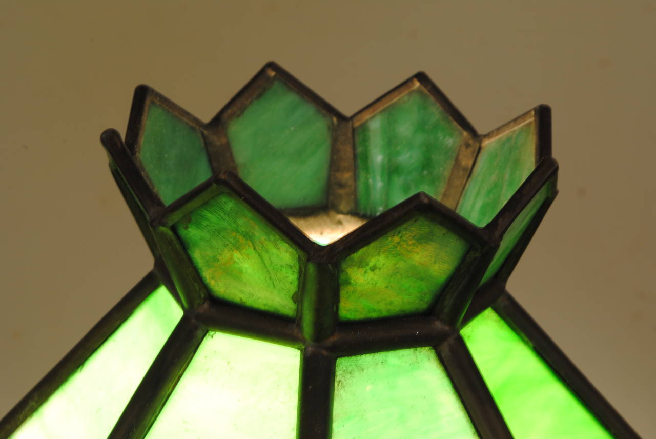 American Leaded Glass and Brass Mission Style Table Lamp, Early 20th Century