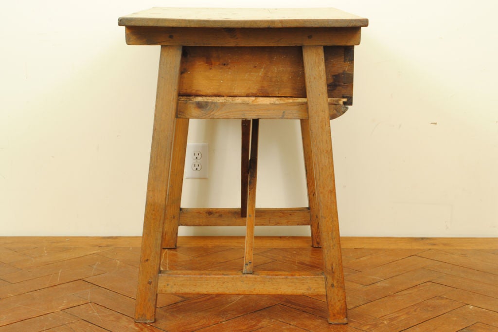 An Early 19th Century Spanish Pinewood One-Drawer Work Table 1