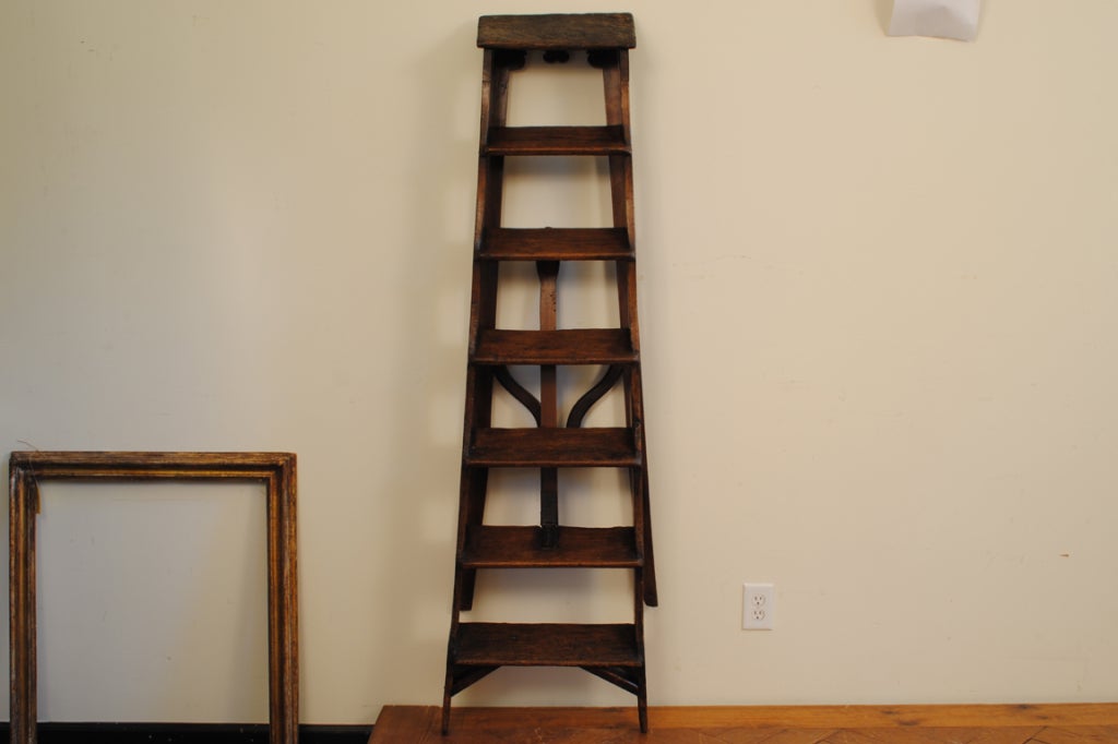 An Italian Early 18th Century Pinewood Folding Library Ladder 3