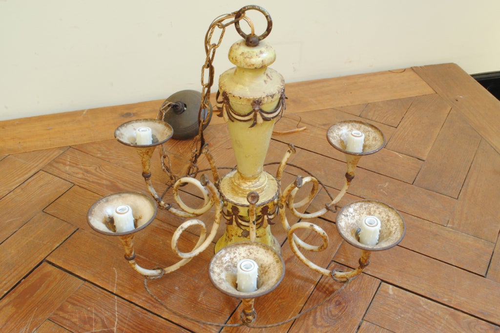 An Italian Early 20th Century Painted Tole 6-Light Chandelier 3