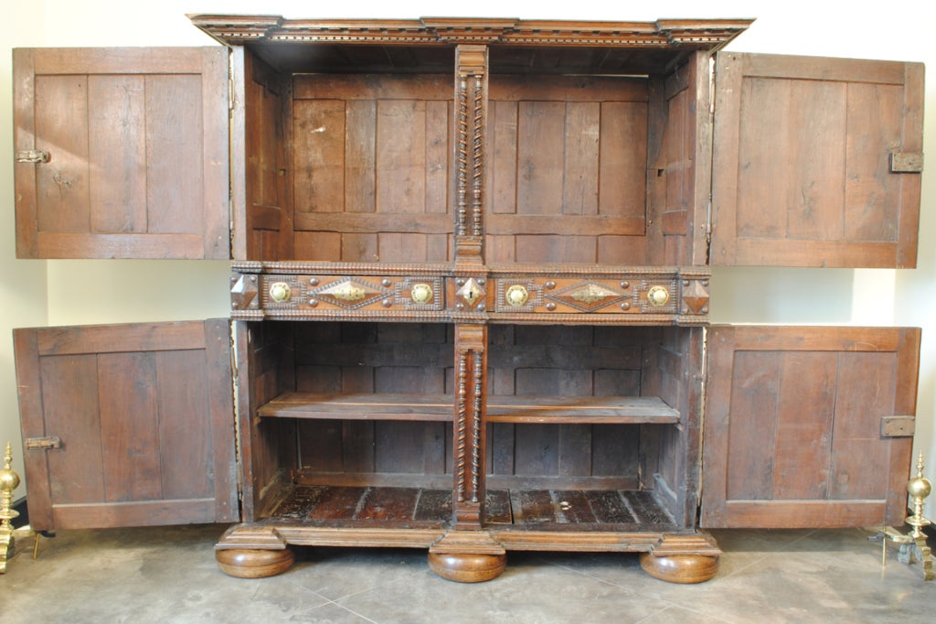 Early 18th Century French Carved Oak Armoire 3