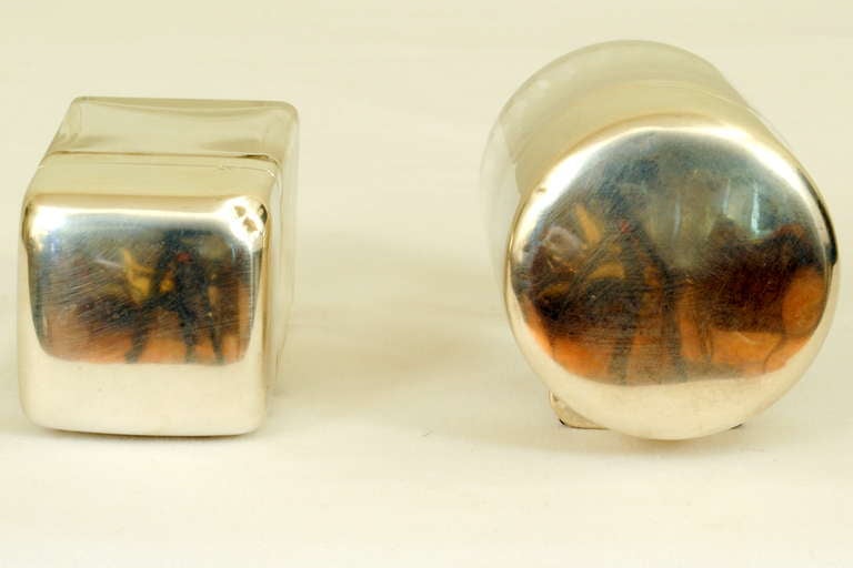 Pair of 19th Century French Glass and Sterling Silver Vanity Receptacles In Excellent Condition For Sale In Atlanta, GA
