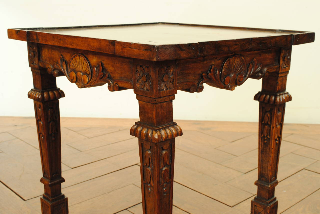 Italian Neoclassical Style Early 20th Century Carved Walnut Drinks Table 1