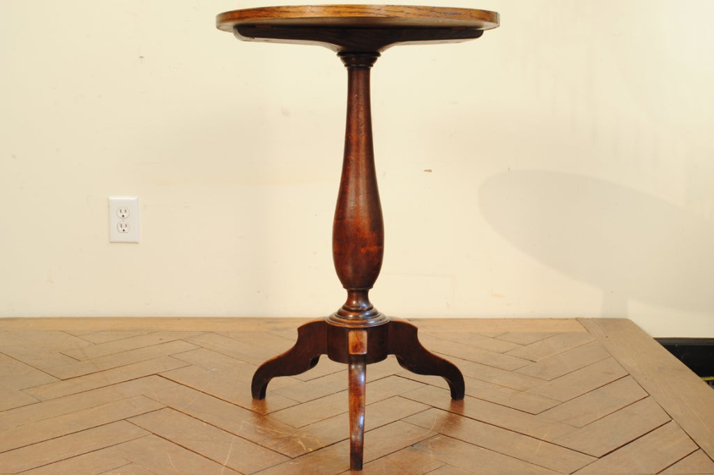French A 2nd Quarter 19th Century Circular Louis Philippe Walnut Table