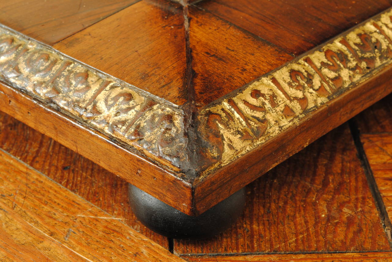 Italian Toscana, Neoclassical Walnut, Inlaid and Gilded Table, circa 1820 4