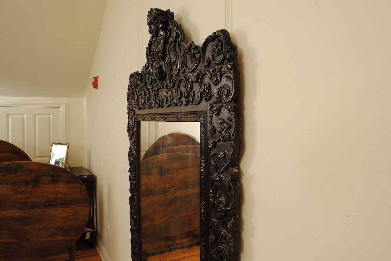 Portuguese Rococo Sizable Carved Walnut Mirror, 18th Century In Excellent Condition In Atlanta, GA