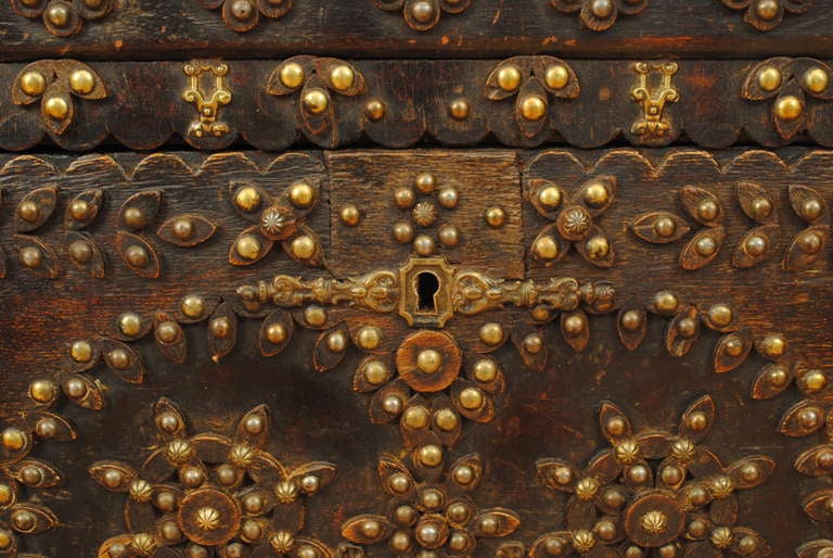 A 2nd Half 19th Century Walnut and Brass Adorned Captain's Box 4