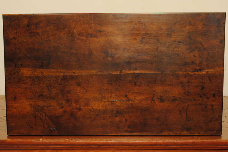 A French Walnut Neoclassic 1-Drawer Table, Early 19th C. 1
