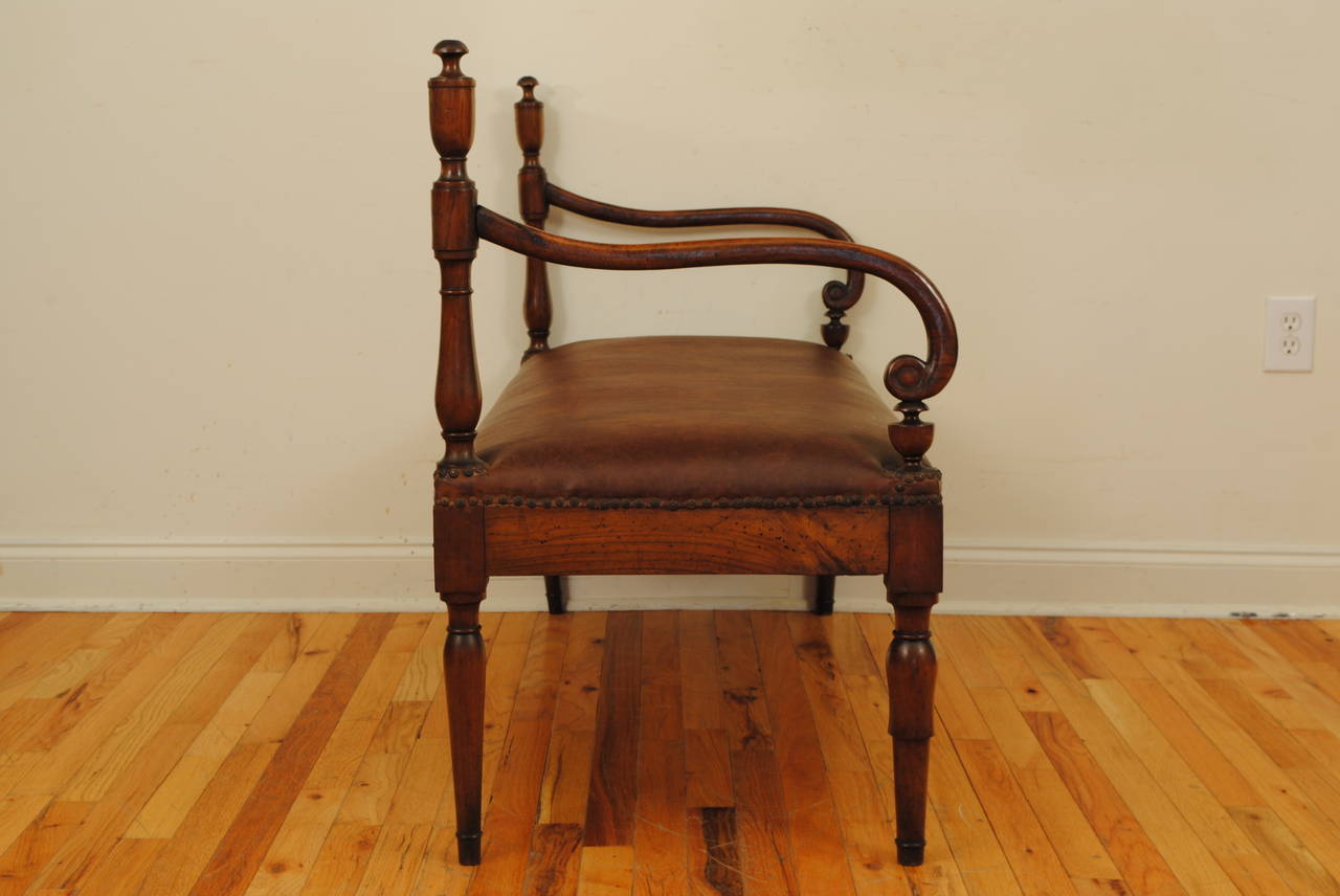 Neoclassical Tuscan Walnut Turned and Carved Bench, circa 1830-1840