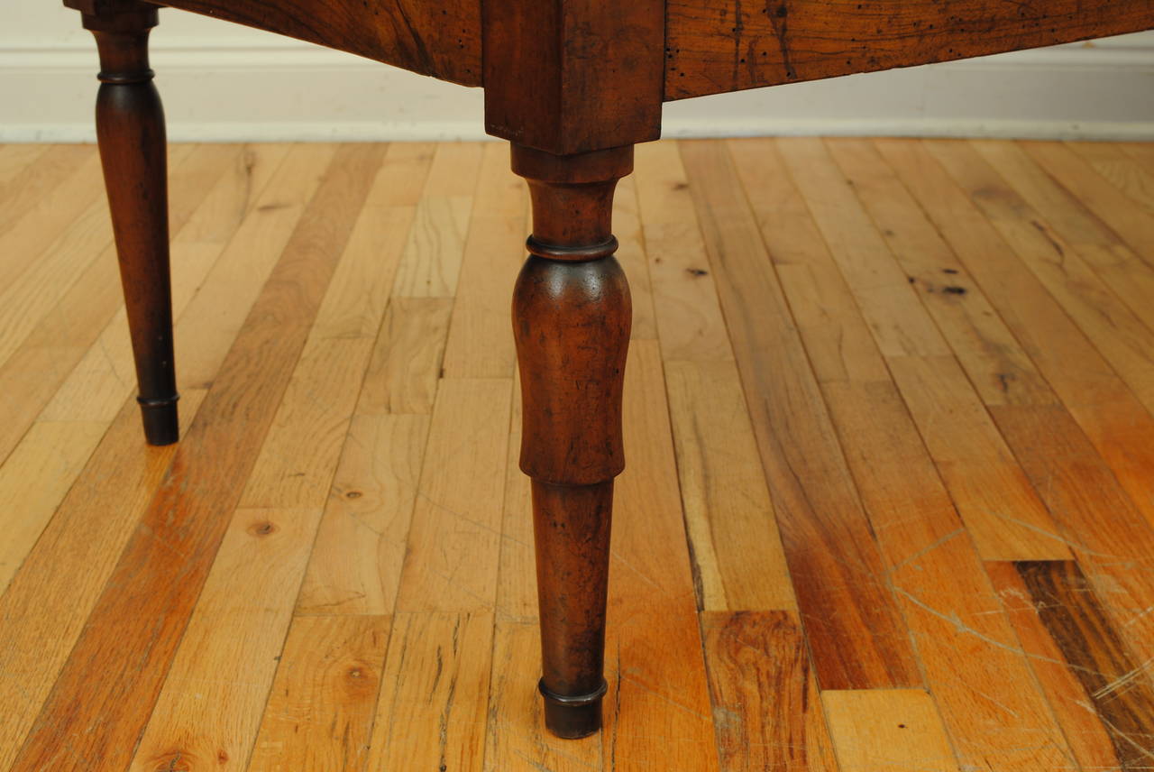 Mid-19th Century Tuscan Walnut Turned and Carved Bench, circa 1830-1840