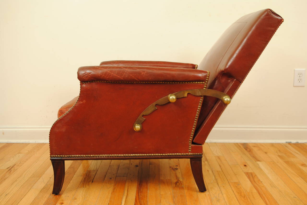 French Neoclassical Style Red Leather and Brass Reclining Bergere In Excellent Condition In Atlanta, GA