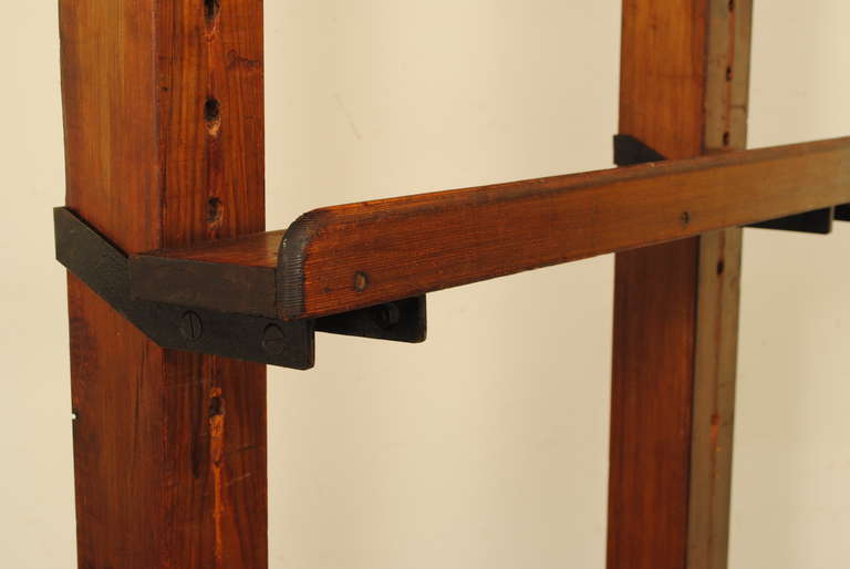 French Walnut Turn-of-the-Century Artist's Easel In Excellent Condition In Atlanta, GA