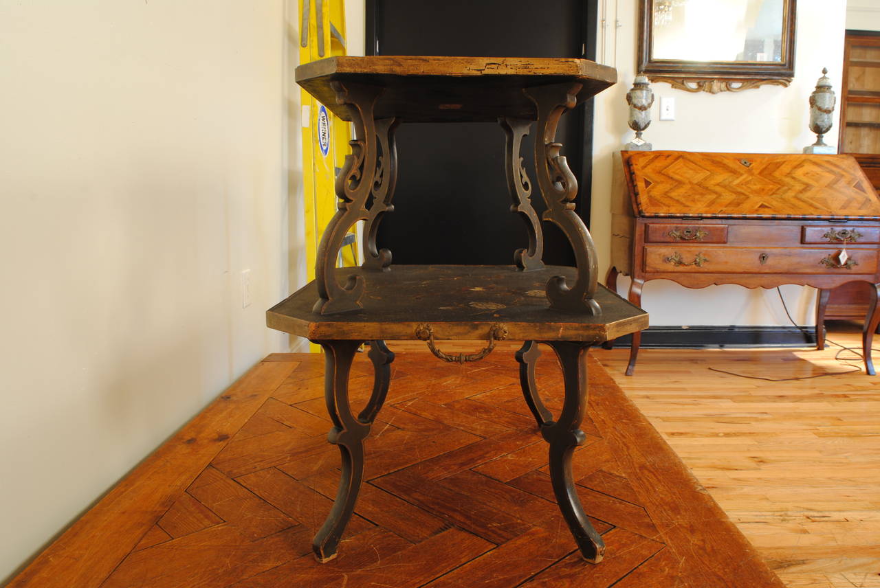 French, Parisian, Two-Tiered Chinoiserie Painted Tray Table In Excellent Condition In Atlanta, GA