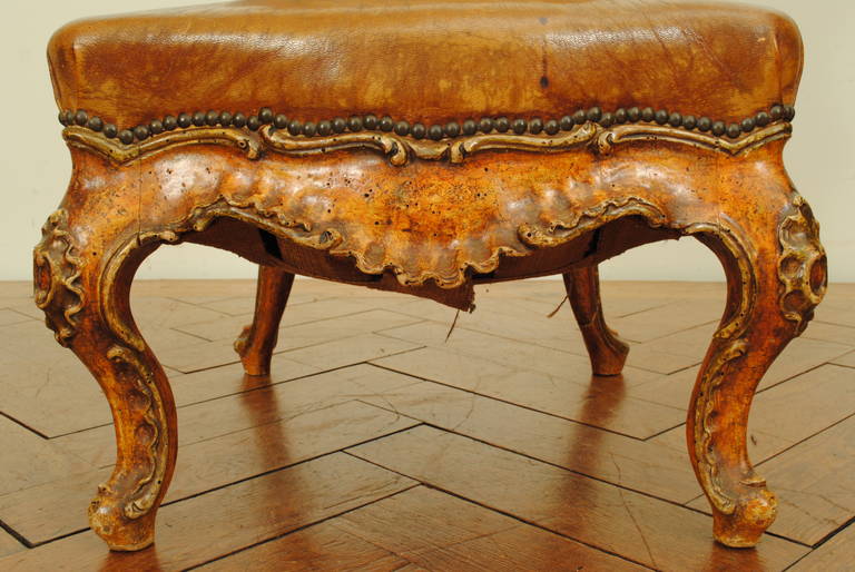 Italian Rococo Style Grotto Chair Upholstered in Leather In Good Condition In Atlanta, GA