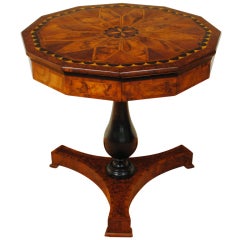 An Italian, Emilia Romagna, Early 19th Century Neoclassical Inlaid Center Table