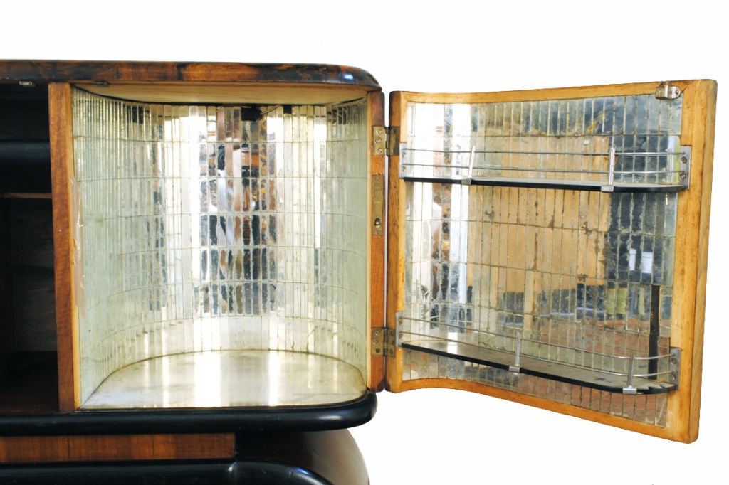 Mid-20th Century An Italian Art Deco 2-door Walnut Veneered Bar Cabinet
