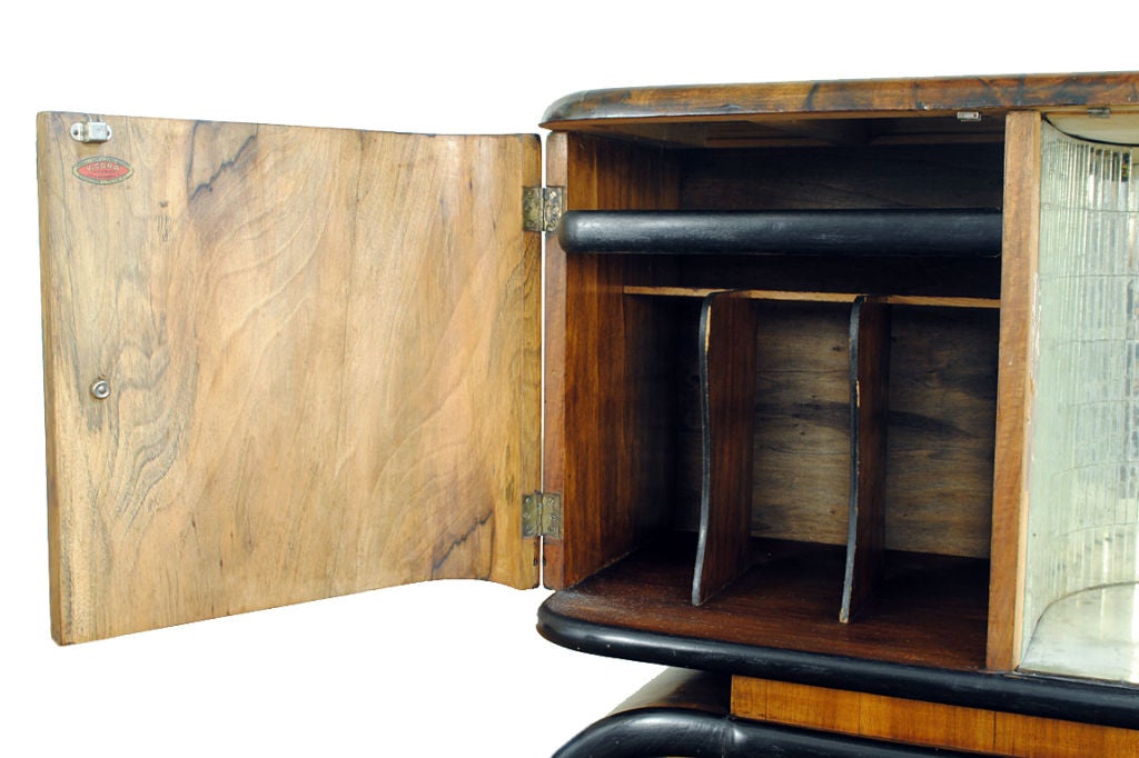 An Italian Art Deco 2-door Walnut Veneered Bar Cabinet 1