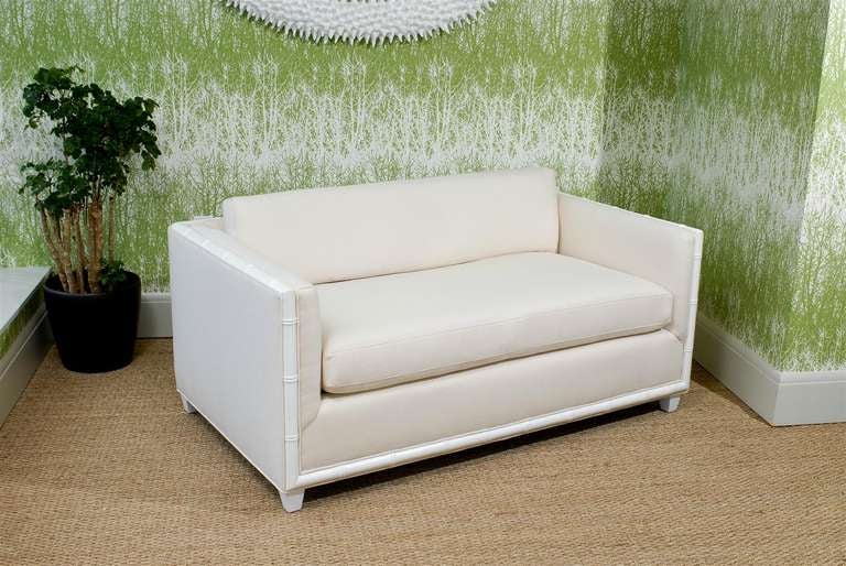 Faux Bamboo Loveseat In Excellent Condition For Sale In Atlanta, GA