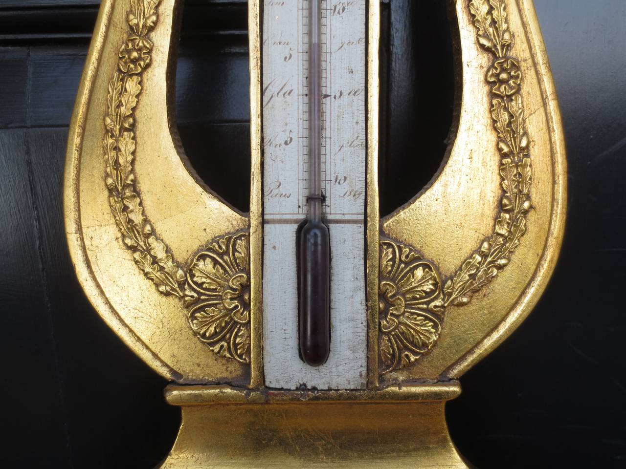 Exceptional Early 19th Century Giltwood Barometer For Sale 1