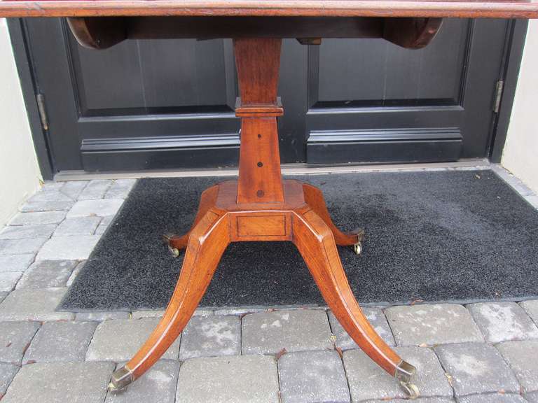 19thC ANTIQUE ENGLISH BREAKFAST TABLE