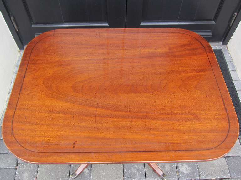 19th Century Antique English Breakfast Table In Good Condition In Atlanta, GA