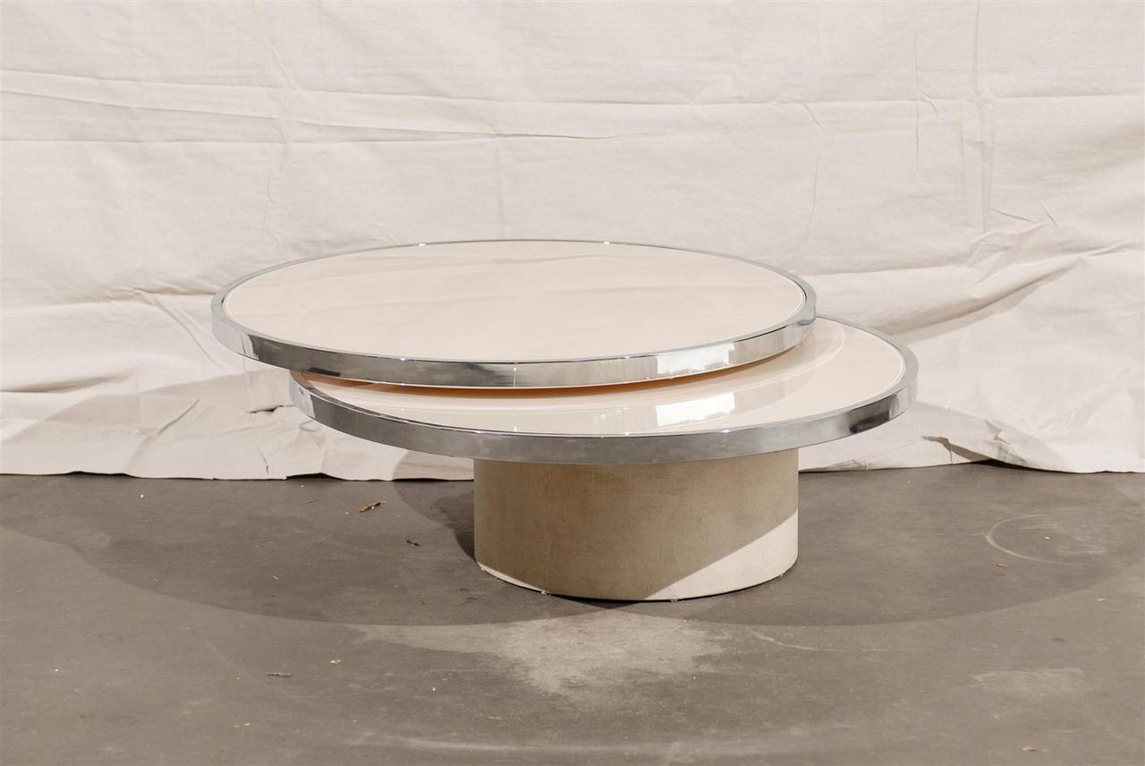 20th Century Mid-Century Round Rotating Glass Coffee Table in the Style of Rougier