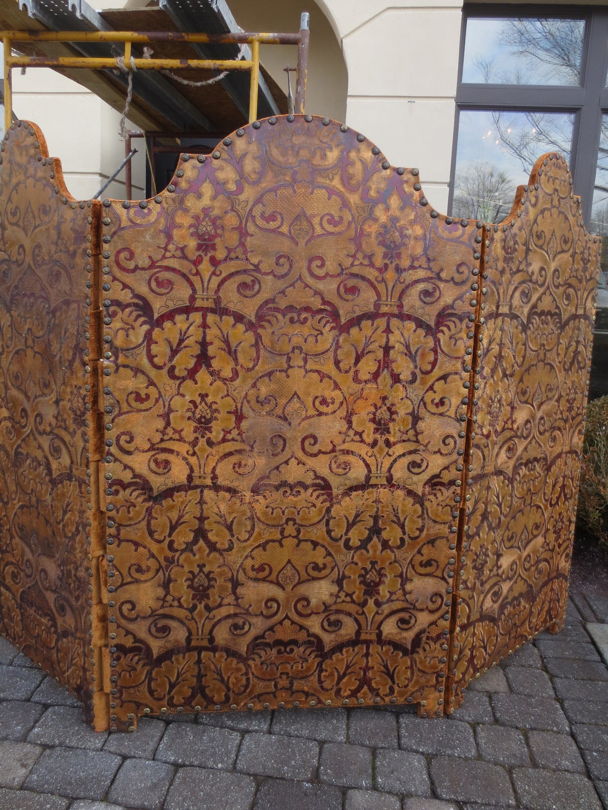 20th Century IItalian Tooled Leather Screen, Incredible Shaped Panels In Excellent Condition In Atlanta, GA