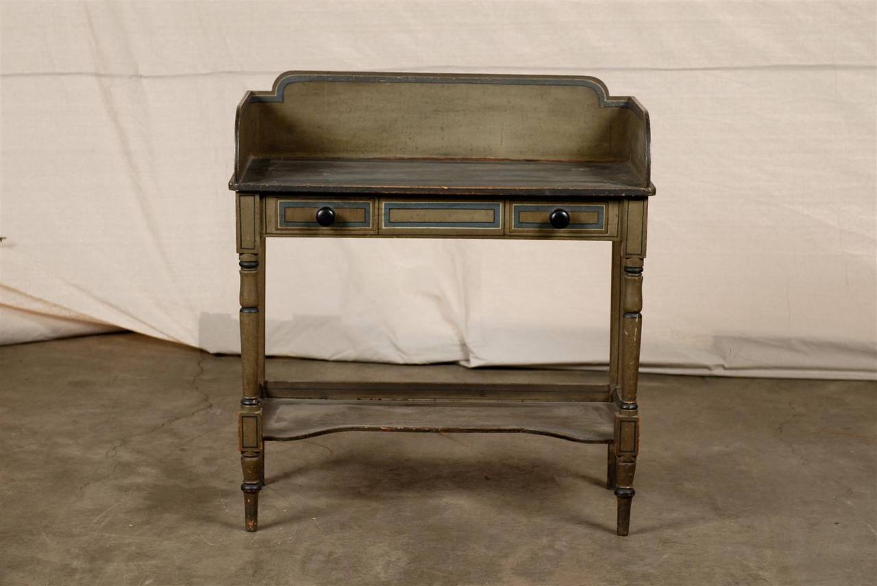 Early 19th Century Painted Wash Stand 2
